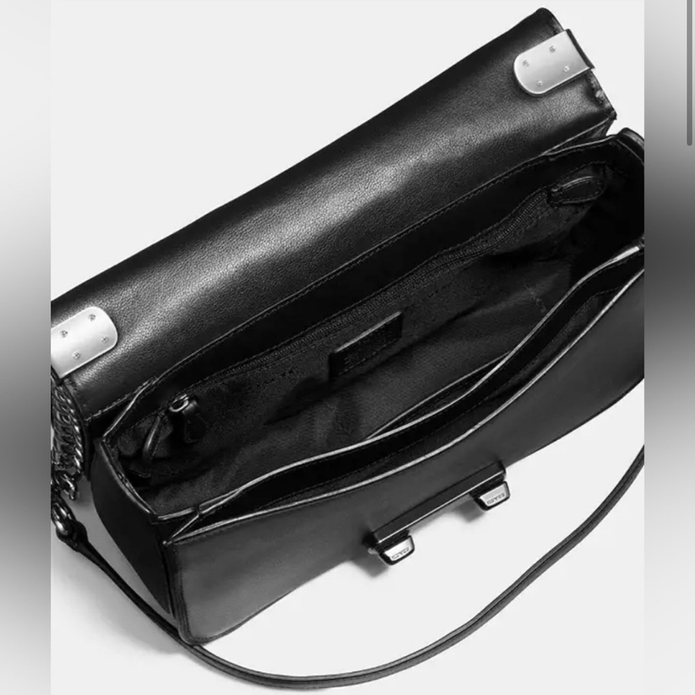 Coach Swagger Shoulder Bag 20 in Black - Picture 2 of 12